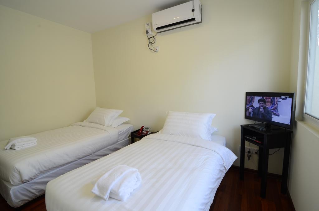 Vista Residence Yangon Exterior photo